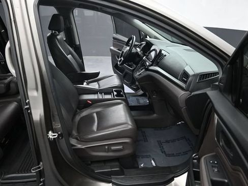 Used 2018 Honda Odyssey Touring image 42