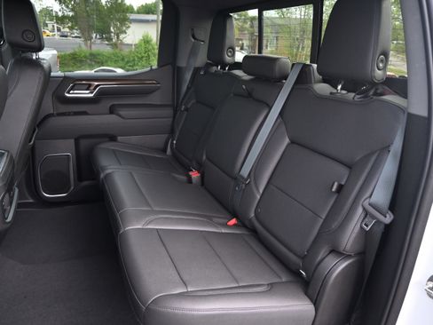 Used 2023 Chevrolet Silverado 1500 RST w/ Convenience Package II AWD/4WD image 33