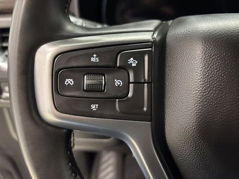 Used 2024 Chevrolet Suburban LT image 23