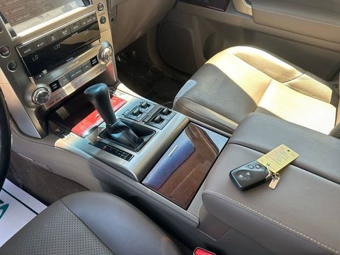 Used 2017 Lexus GX 460 Luxury AWD/4WD image 18