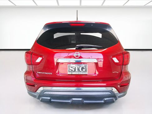 Used 2018 Nissan Pathfinder S FWD image 5