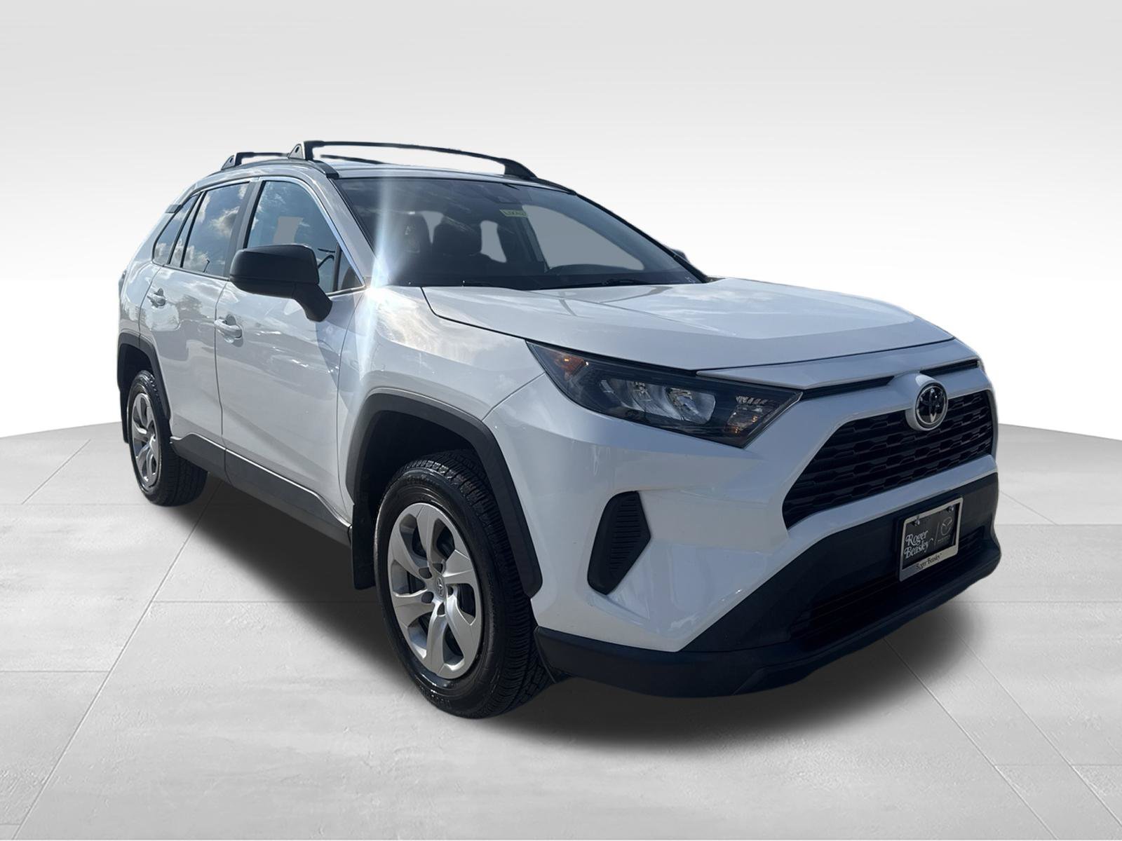 Used 2021 Toyota RAV4 LE w/ Carpet Mat Package (TMS) FWD image 3