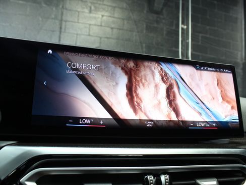 Used 2024 BMW M440i Convertible RWD image 65
