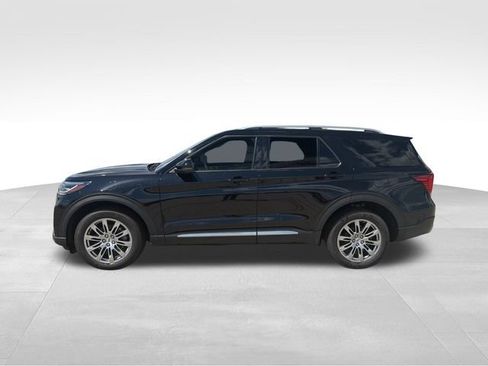 Used 2025 Ford Explorer Platinum AWD/4WD image 6