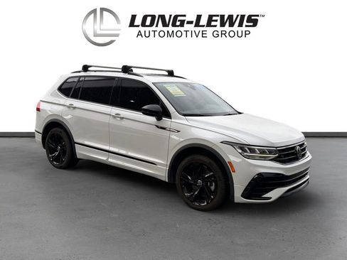Certified 2023 Volkswagen Tiguan SE R-Line FWD image 10