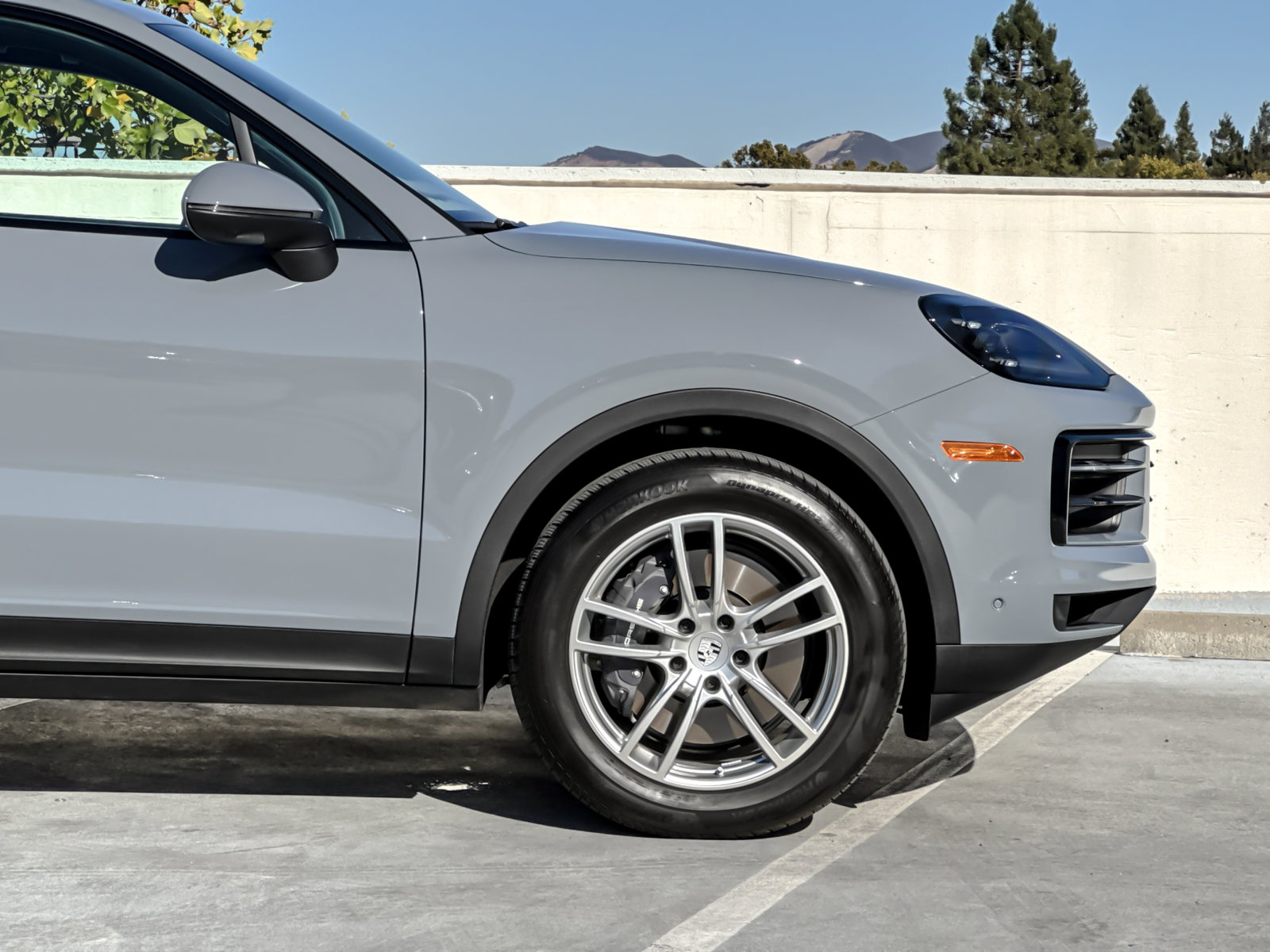 Certified 2026 Porsche Cayenne AWD/4WD image 36