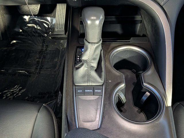 Used 2024 Toyota Camry SE FWD image 19