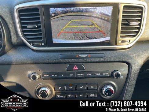 Used 2020 Kia Sportage LX FWD image 21