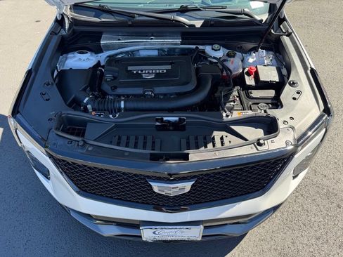Used 2025 Cadillac XT4 Sport AWD/4WD image 41