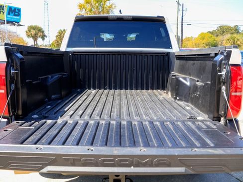 Used 2024 Toyota Tacoma SR image 26