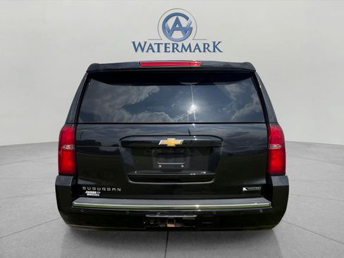 Used 2017 Chevrolet Suburban Premier RWD image 7