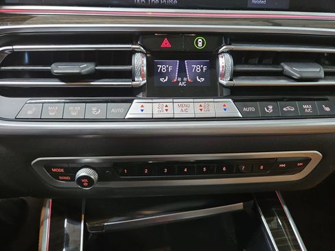 Used 2023 BMW X5 xDrive40i w/ Premium Package image 25