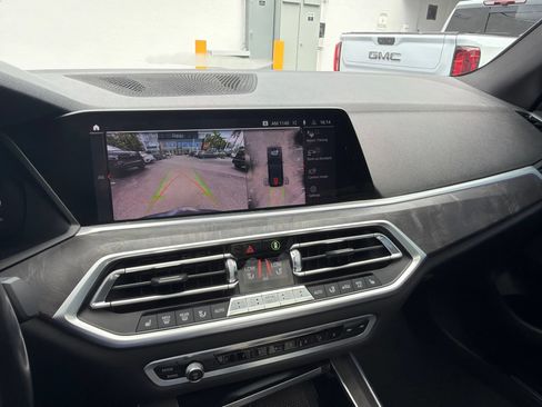 Used 2019 BMW X5 xDrive40i w/ M Sport Package AWD/4WD image 16