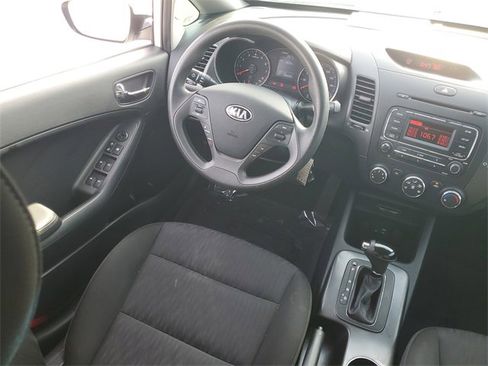 Used 2016 Kia Forte LX image 30