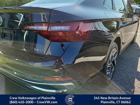 Certified 2022 Volkswagen Jetta SEL FWD image 31