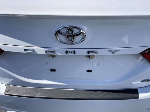 Used 2022 Toyota Camry SE w/ Convenience Package image 24