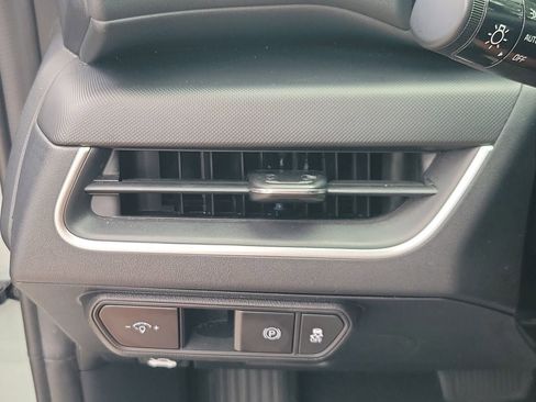 Used 2025 Kia K4 FWD image 30