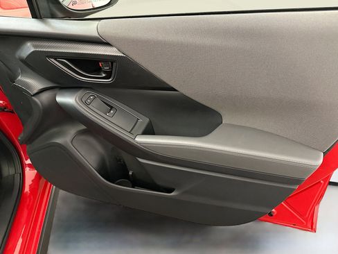 Used 2024 Subaru Crosstrek 2.0i Premium image 33