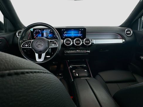 Certified 2021 Mercedes-Benz GLB 250 4MATIC image 28