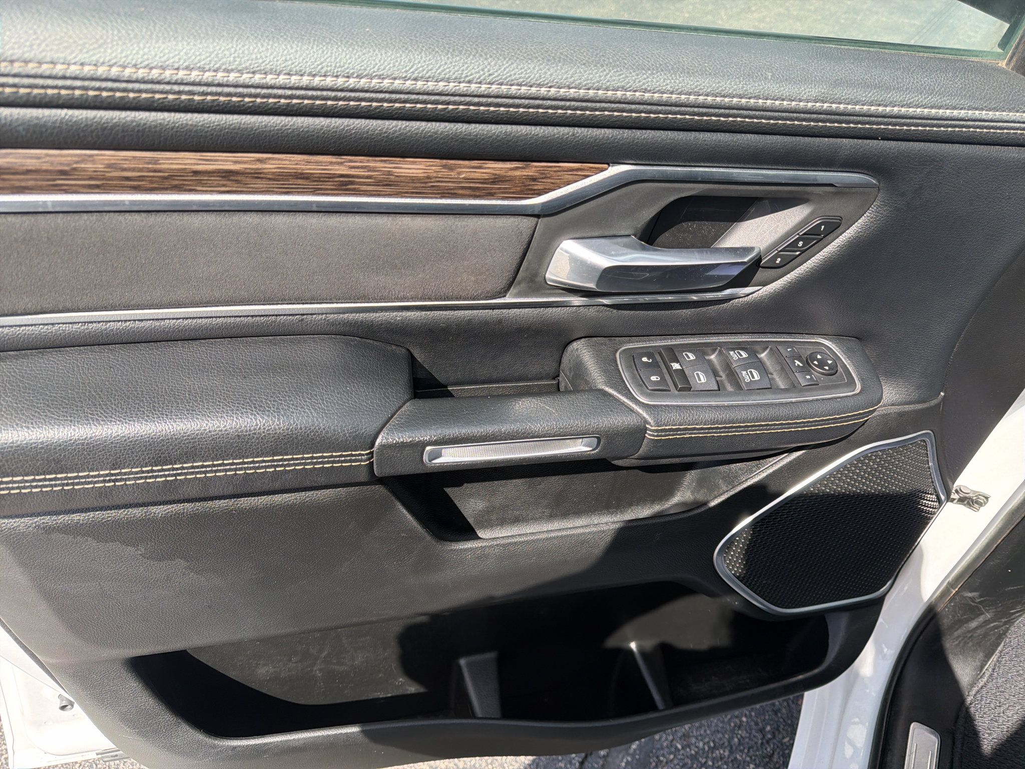 Certified 2020 RAM 1500 Laramie AWD/4WD image 13
