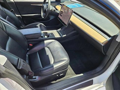 Used 2022 Tesla Model 3 RWD image 15