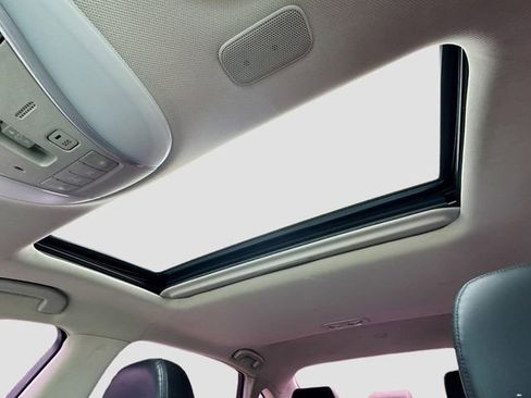 Used 2018 INFINITI Q70 L 3.7 image 23