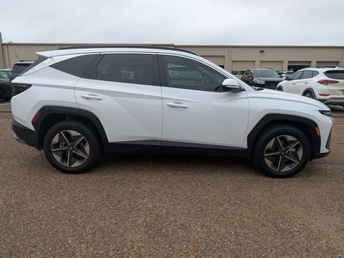 Used 2025 Hyundai Tucson SEL AWD/4WD image 2