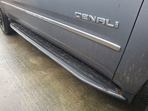 Used 2020 GMC Yukon XL Denali w/ Open Road Package image 6