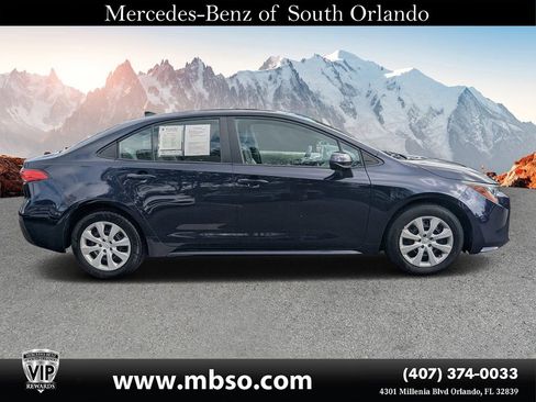 Used 2022 Toyota Corolla LE image 12