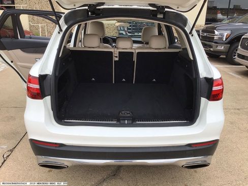 Used 2019 Mercedes-Benz GLC 300 image 14