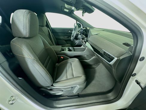 Used 2024 Honda Prologue EX image 32