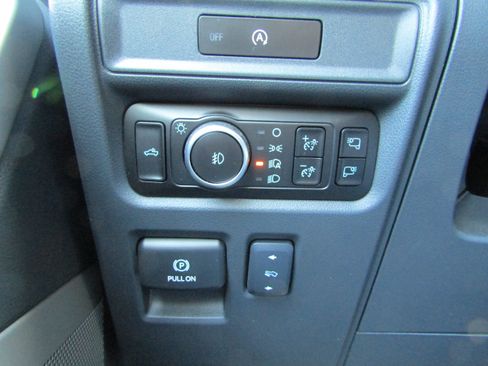Used 2025 Ford F150 Lariat w/ Equipment Group 501A Mid AWD/4WD image 20