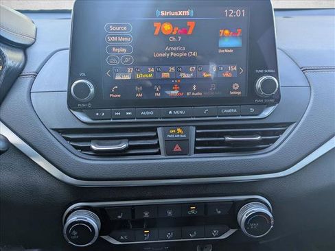 Used 2019 Nissan Altima 2.5 SR w/ SR Premium Package image 13