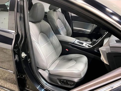 Used 2020 Toyota Avalon Limited image 28