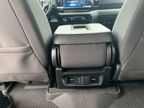 Used 2024 Chevrolet Silverado 1500 LT Trail Boss w/ Protection Package image 32