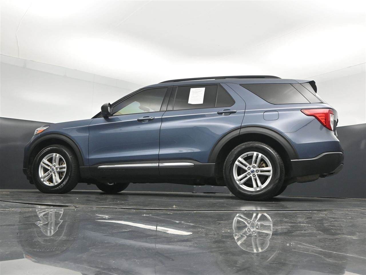Used 2021 Ford Explorer XLT w/ Equipment Group 202A RWD image 34