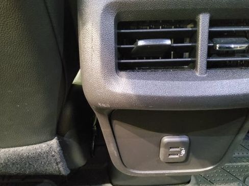 Used 2024 Chevrolet Equinox RS w/ LPO, Floor Liner Package AWD/4WD image 17