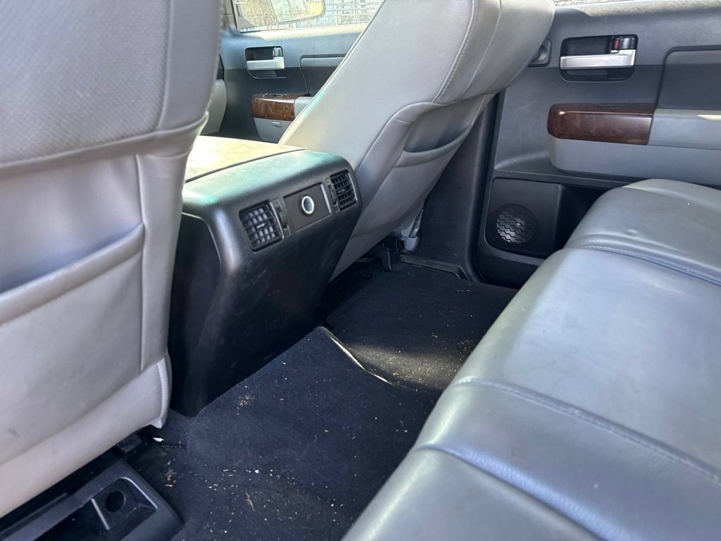 Used 2012 Toyota Tundra Limited w/ Platinum Pkg RWD image 10