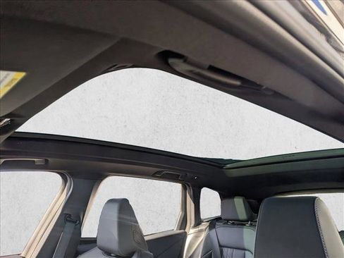 Used 2025 BMW X3 xDrive30i w/ Premium Package image 14