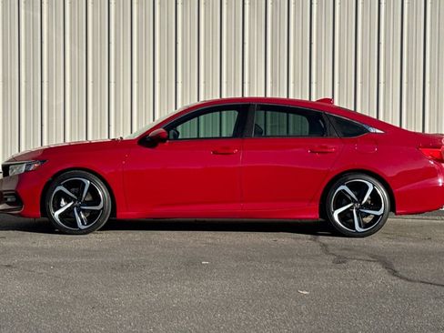 Used 2019 Honda Accord Sport image 7