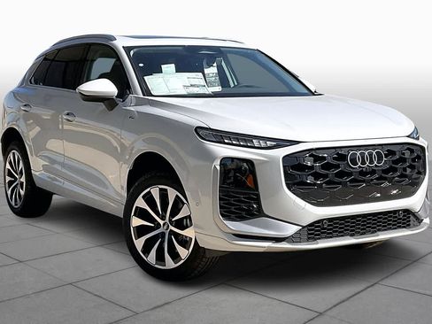 New 2026 Audi Q3 quattro 2.0T image 2