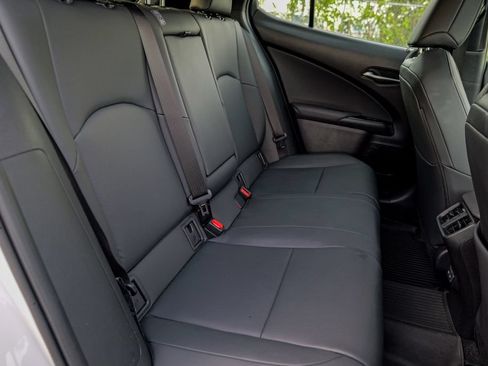 Used 2024 Lexus UX 250h F Sport AWD/4WD image 32