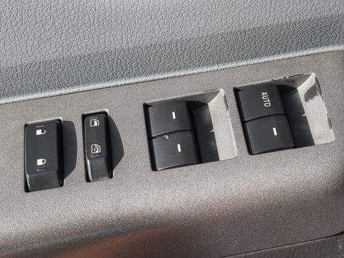 Used 2011 Ford F550 2WD Crew Cab Super Duty w/ Payload Upgrade Pkg image 17