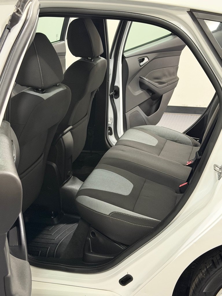 Used 2014 Ford Focus ST FWD image 9