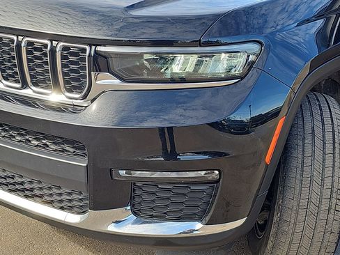 Used 2021 Jeep Grand Cherokee L Limited image 36