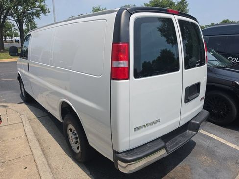 Used 2024 GMC Savana 2500 w/ Driver Convenience Package RWD image 12