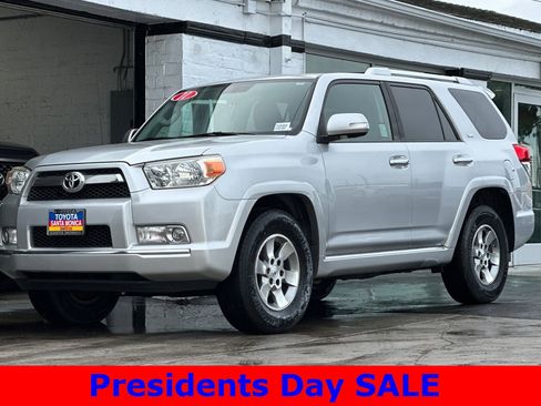 Used 2011 Toyota 4Runner SR5 image 8