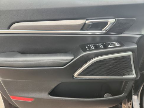 Used 2023 Kia Telluride EX X-Line image 6