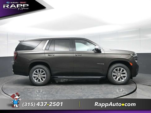 Used 2021 Chevrolet Tahoe Premier w/ Premium Package AWD/4WD image 3