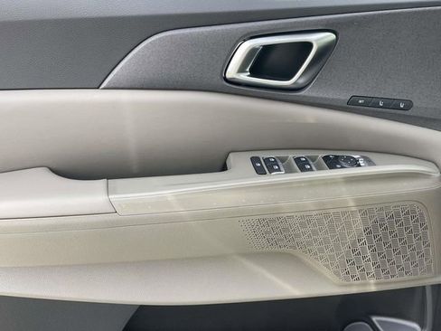 New 2026 Kia Carnival EX image 27